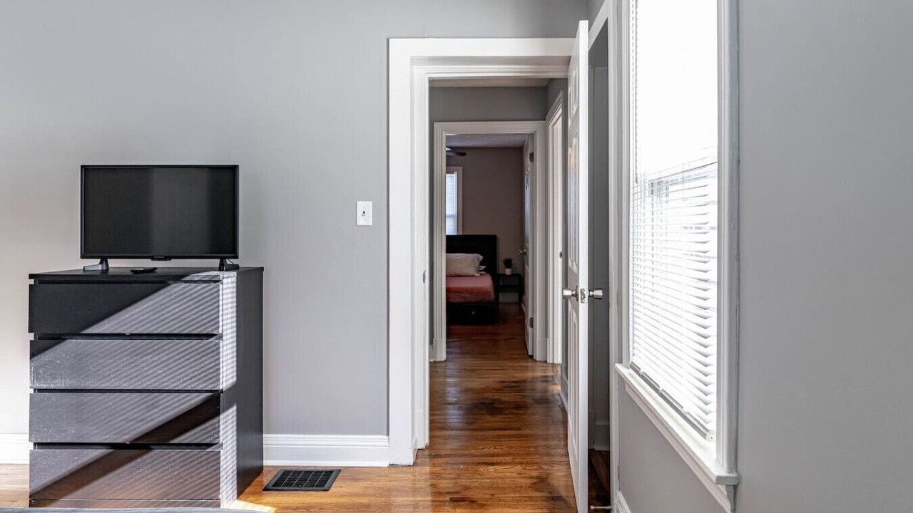 Photo of Bedroom in Beechmont