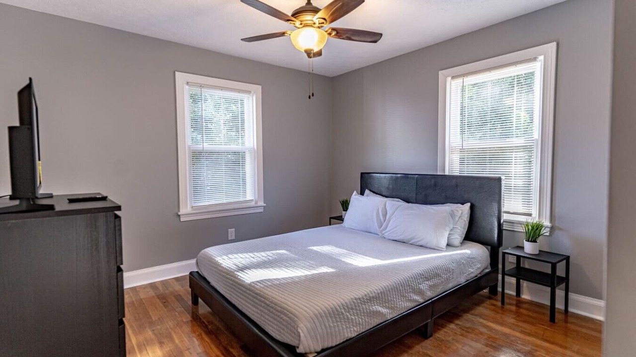 Photo of Bedroom in Beechmont