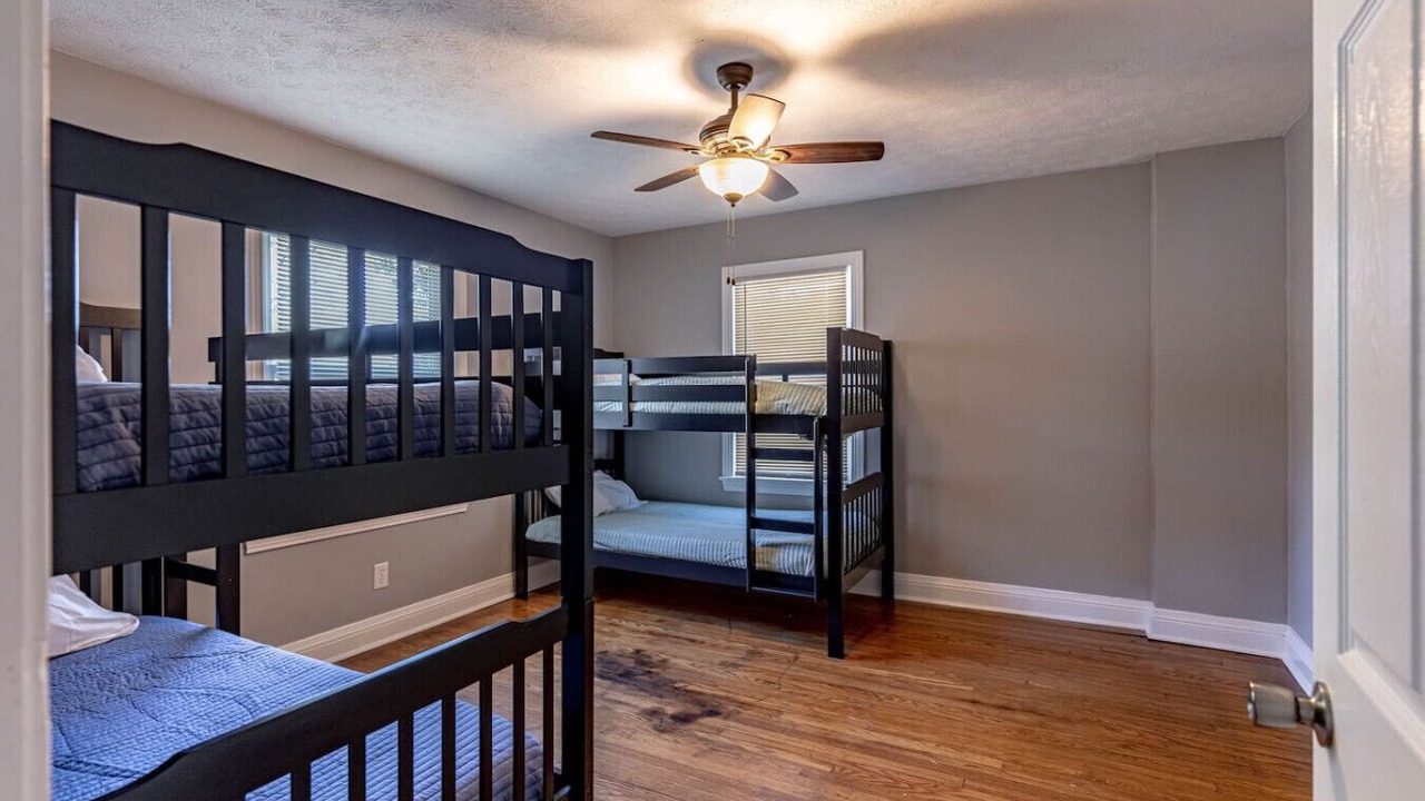 Photo of Bedroom in Beechmont