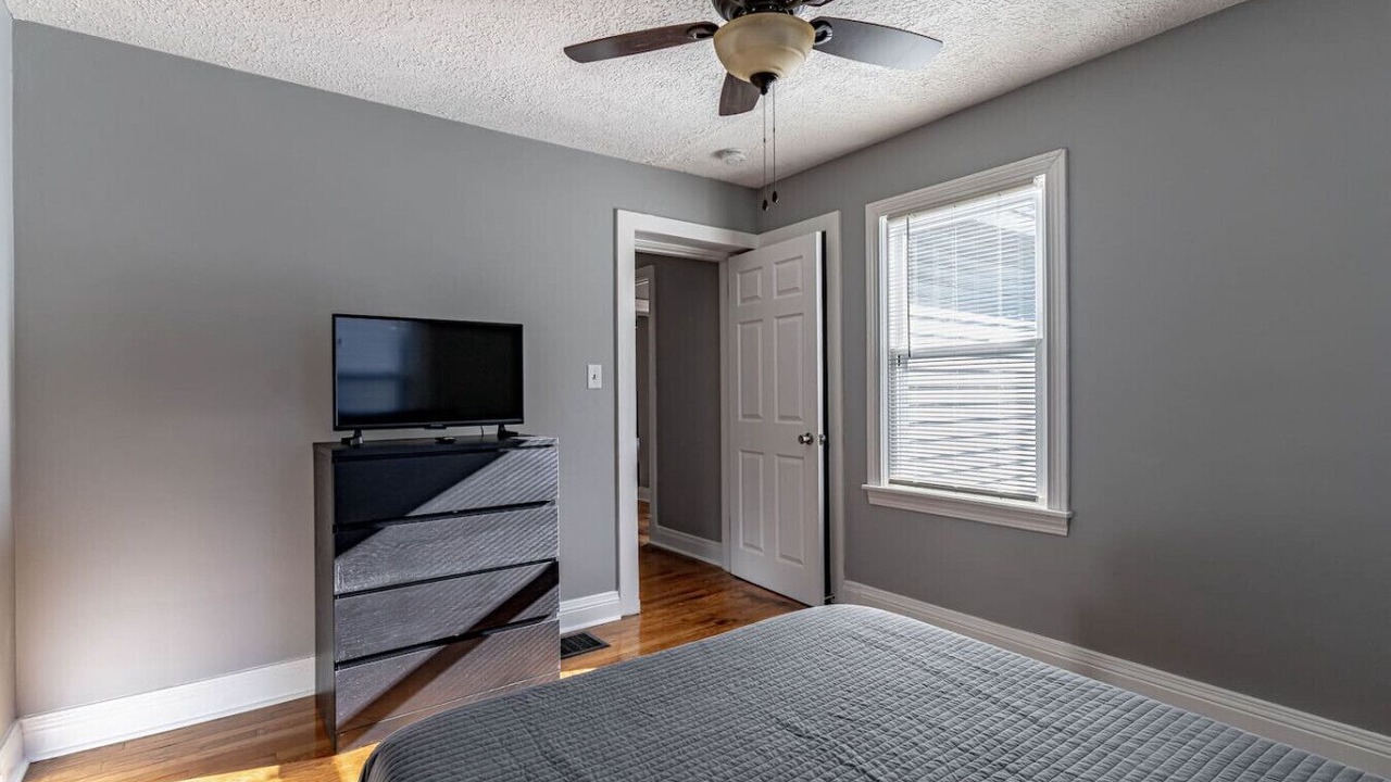 Photo of Bedroom in Beechmont