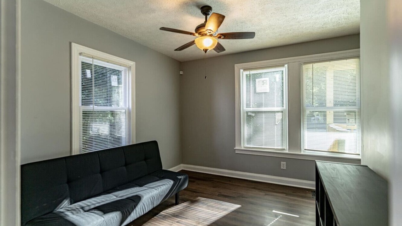 Photo of Livingroom in Beechmont