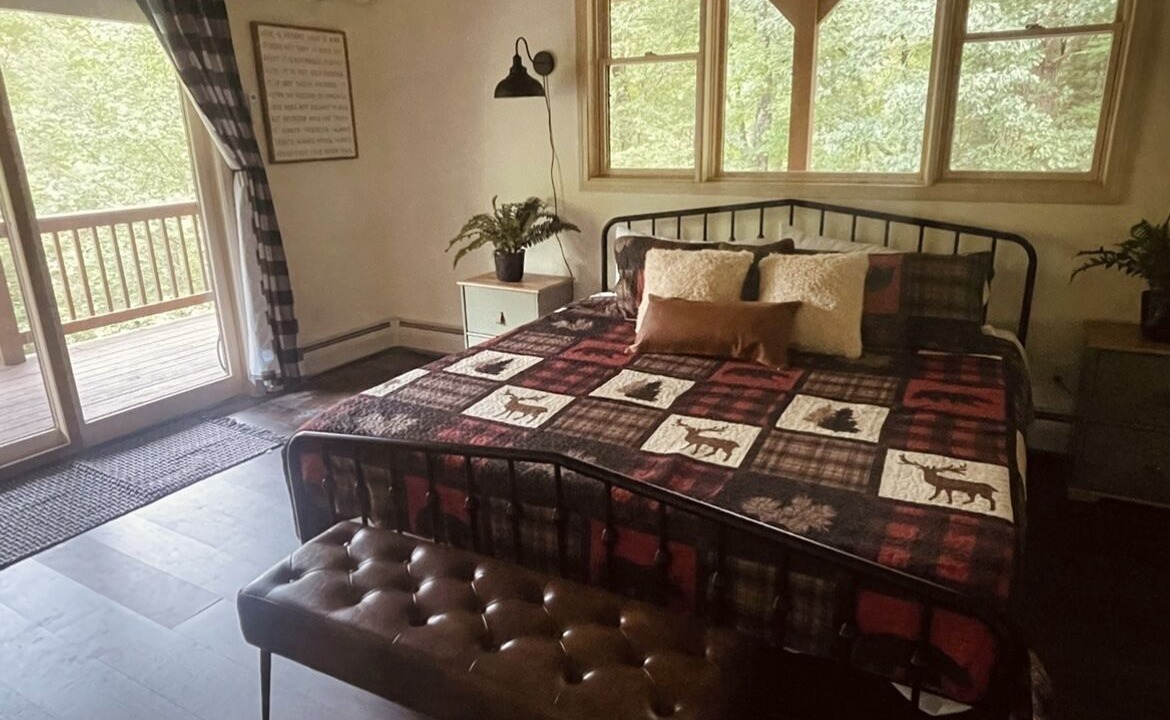 Photo of Bedroom in Burnsville