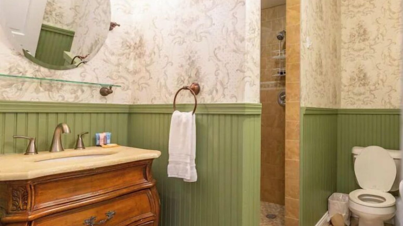 Photo of Bathroom in Glendale