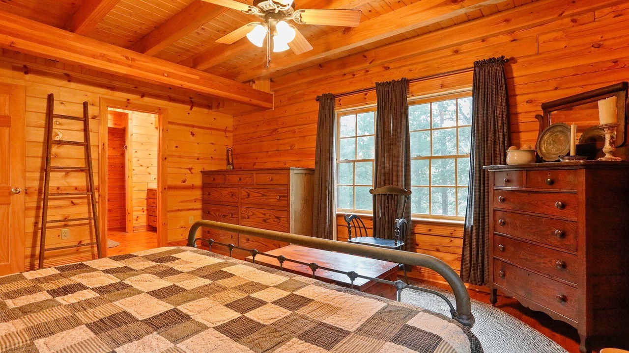 Photo of Bedroom in Hancock