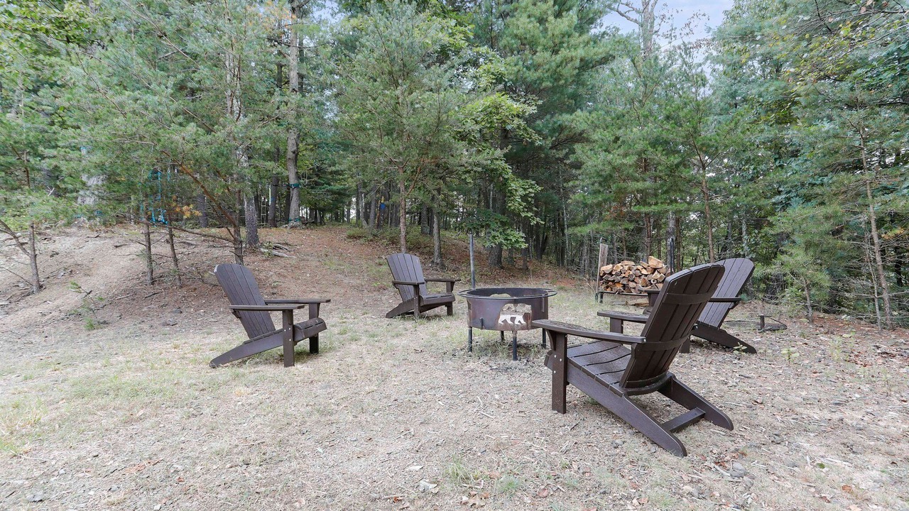 Photo of Outdoor in Hancock