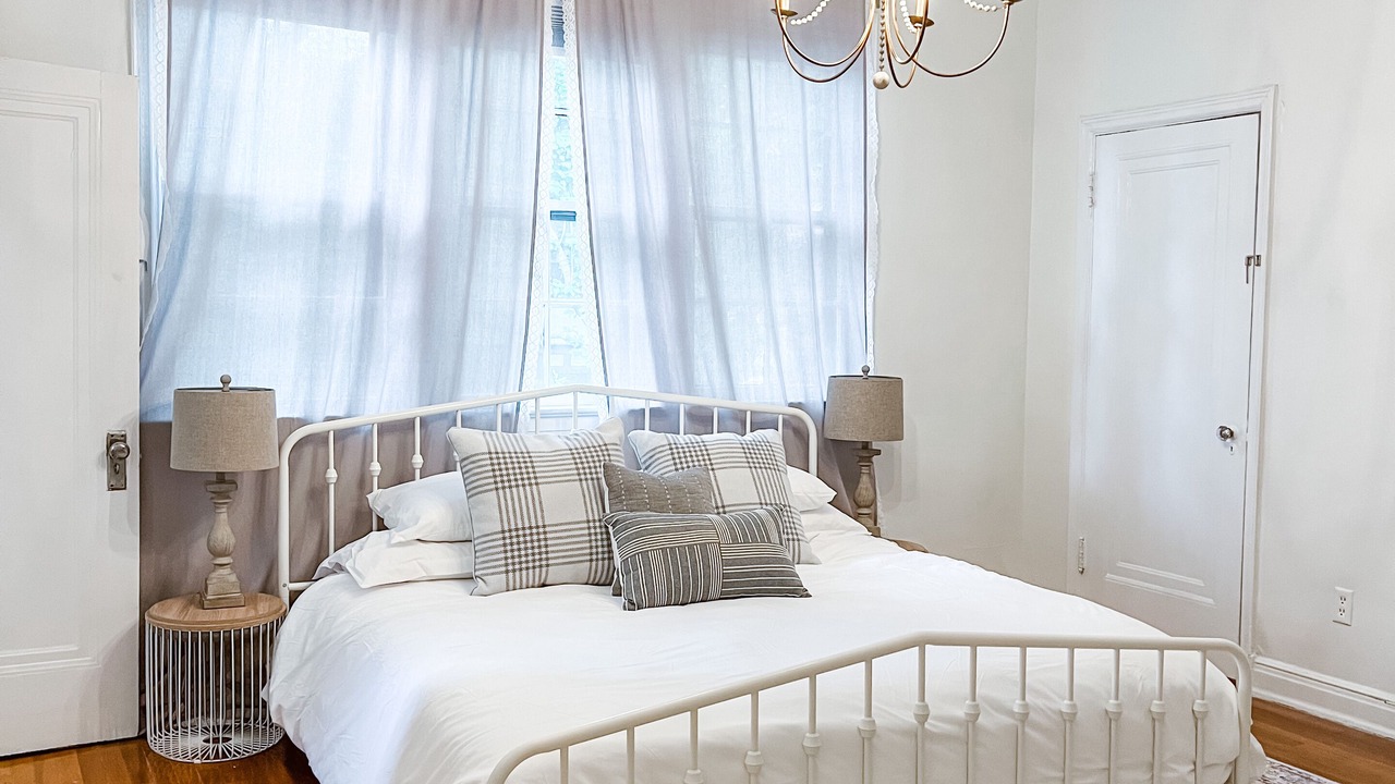 Photo of Bedroom in Central Gardens