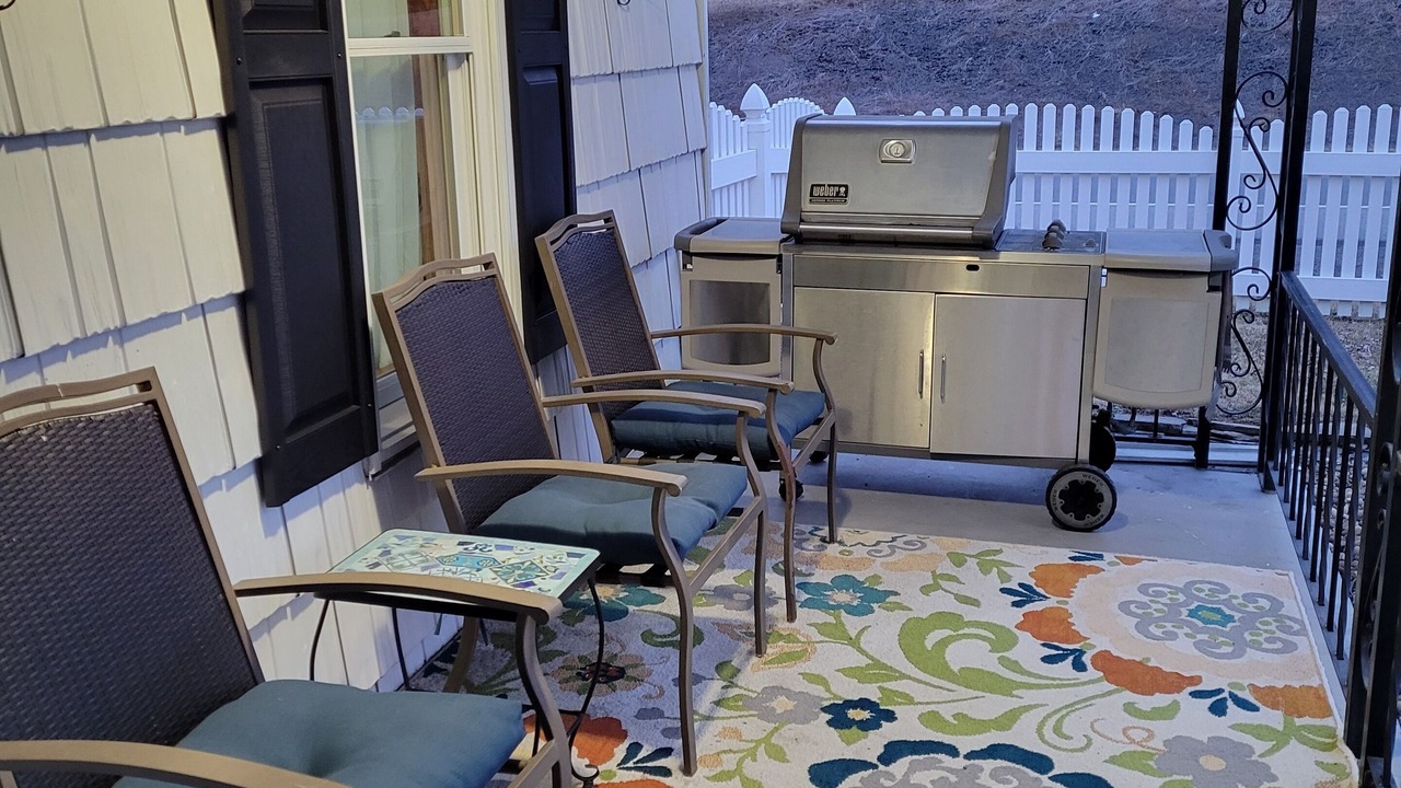 Photo of Patio Balcony in Neelyton