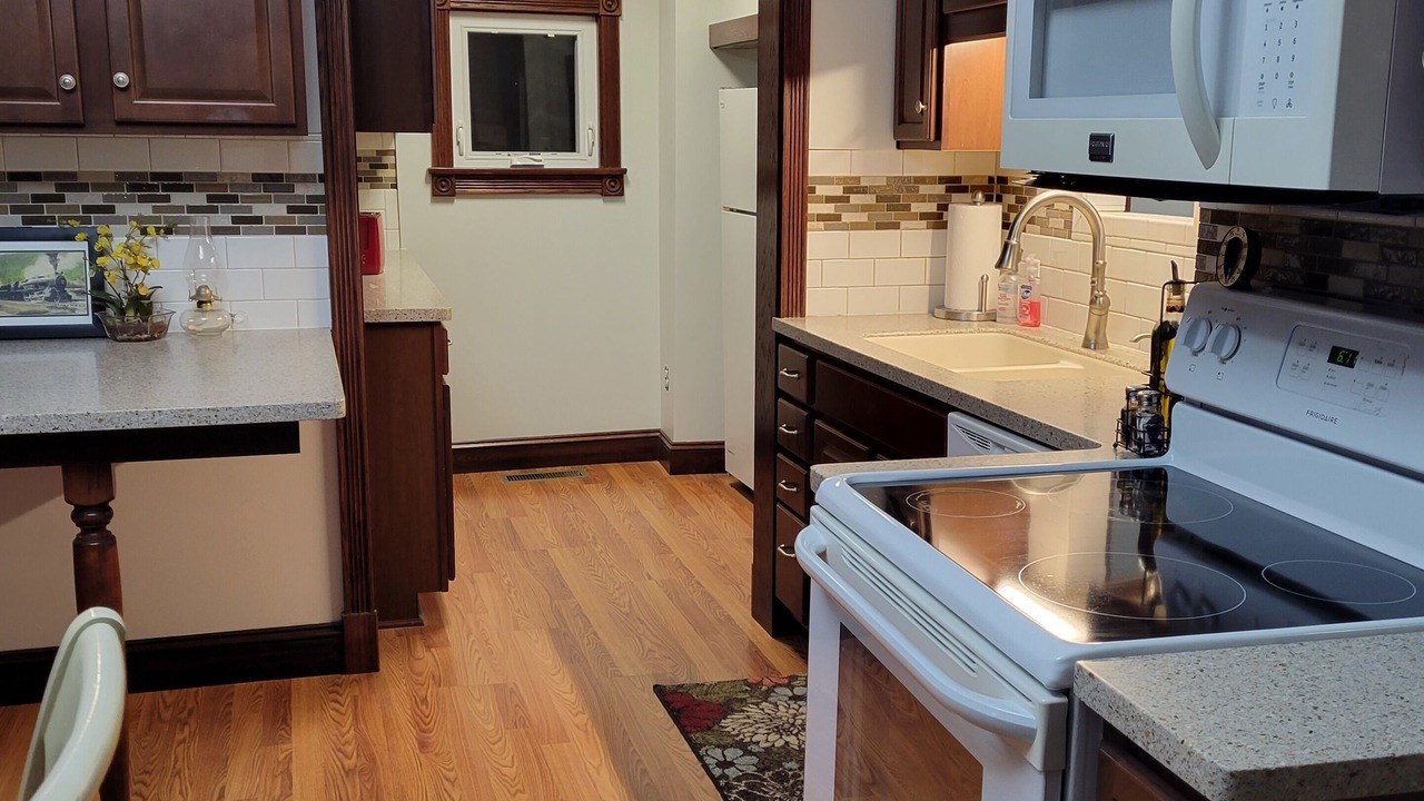 Photo of Kitchen in Neelyton
