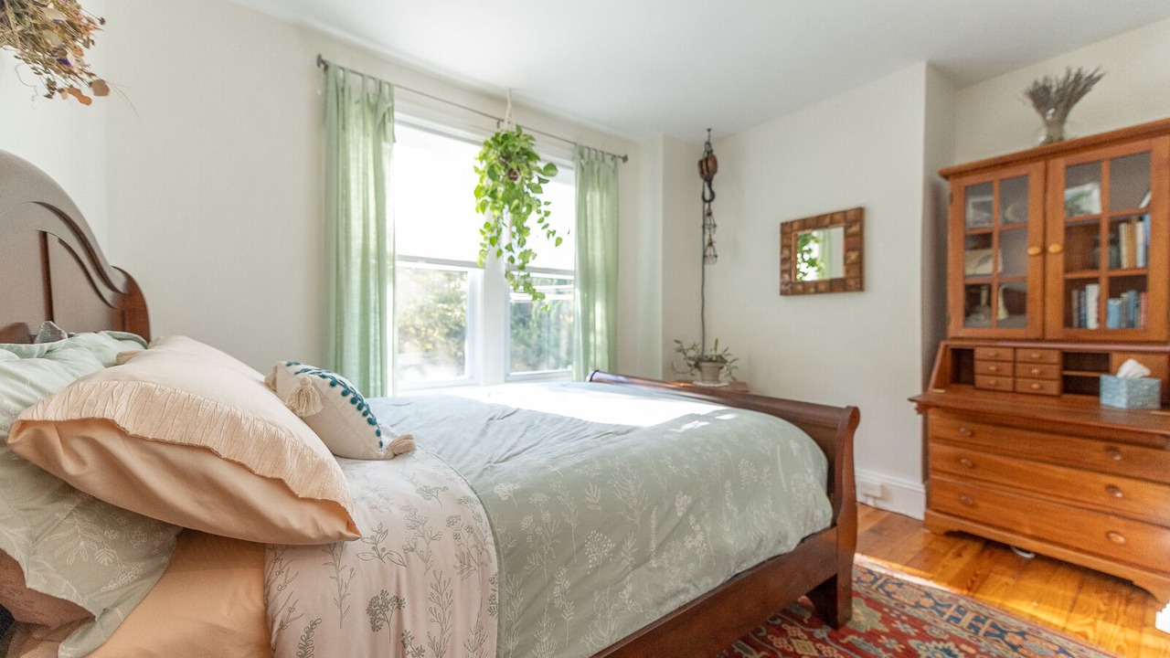 Photo of Bedroom in Butztown