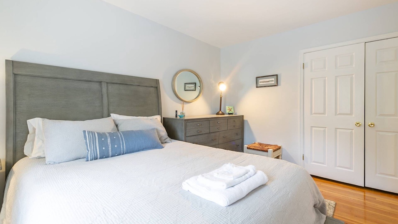 Photo of Bedroom in Historic District