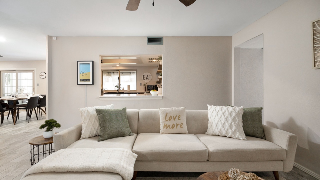 Photo of Livingroom in Dobson Ranch