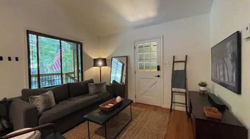 Photo of Livingroom in Locust Lake Village