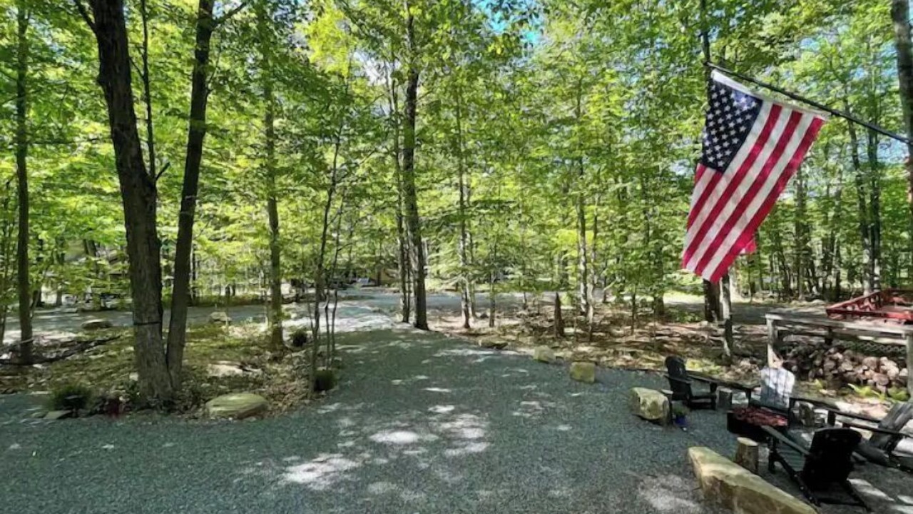 Photo of Outdoor in Locust Lake Village