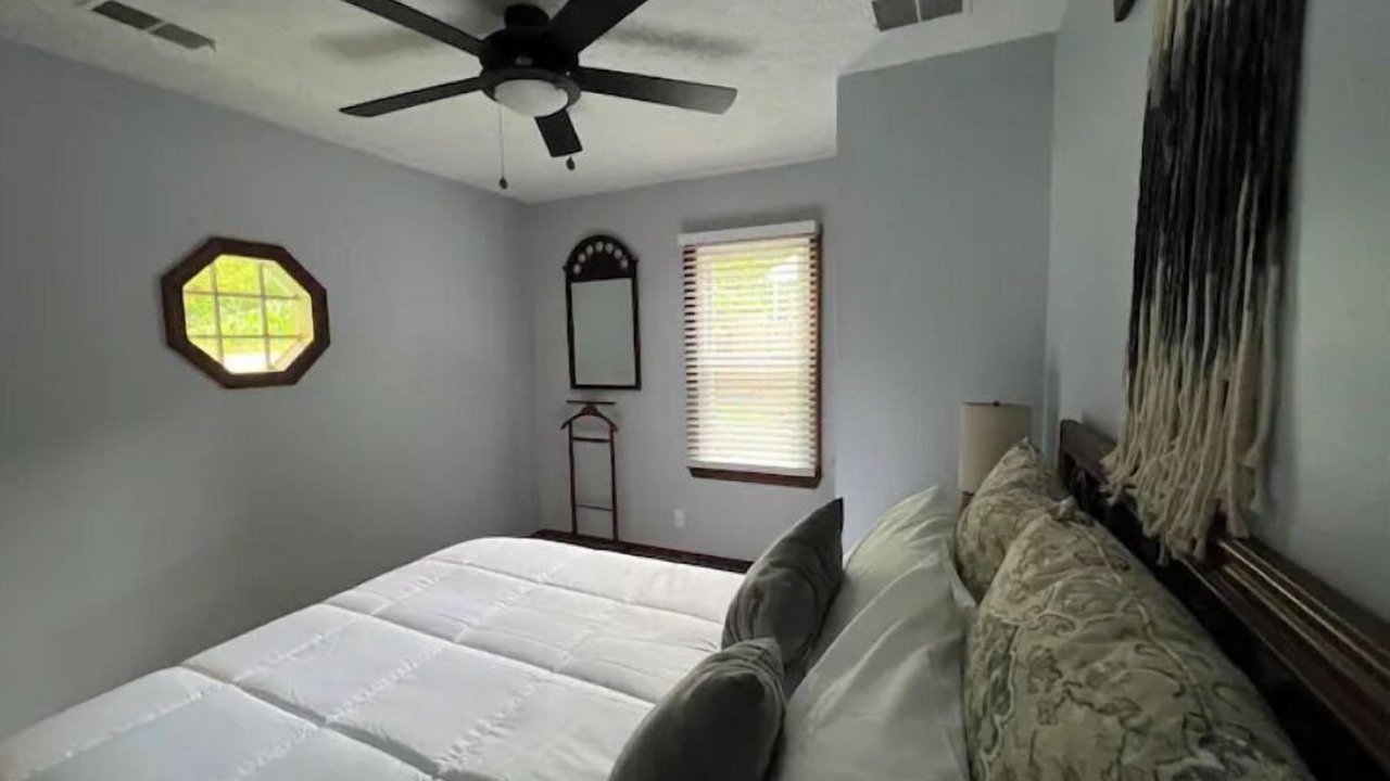 Photo of Bedroom in Tallmadge
