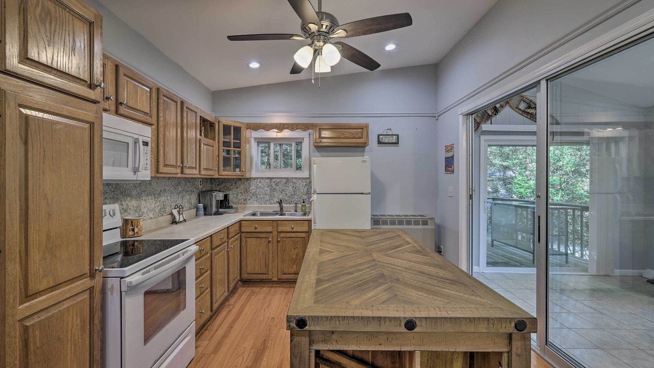 Photo of Kitchen in Greentown