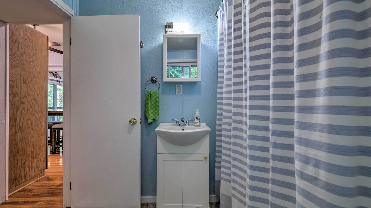 Photo of Bathroom in Greentown