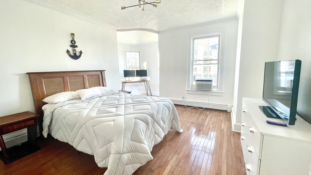 Photo of Bedroom in Long Branch