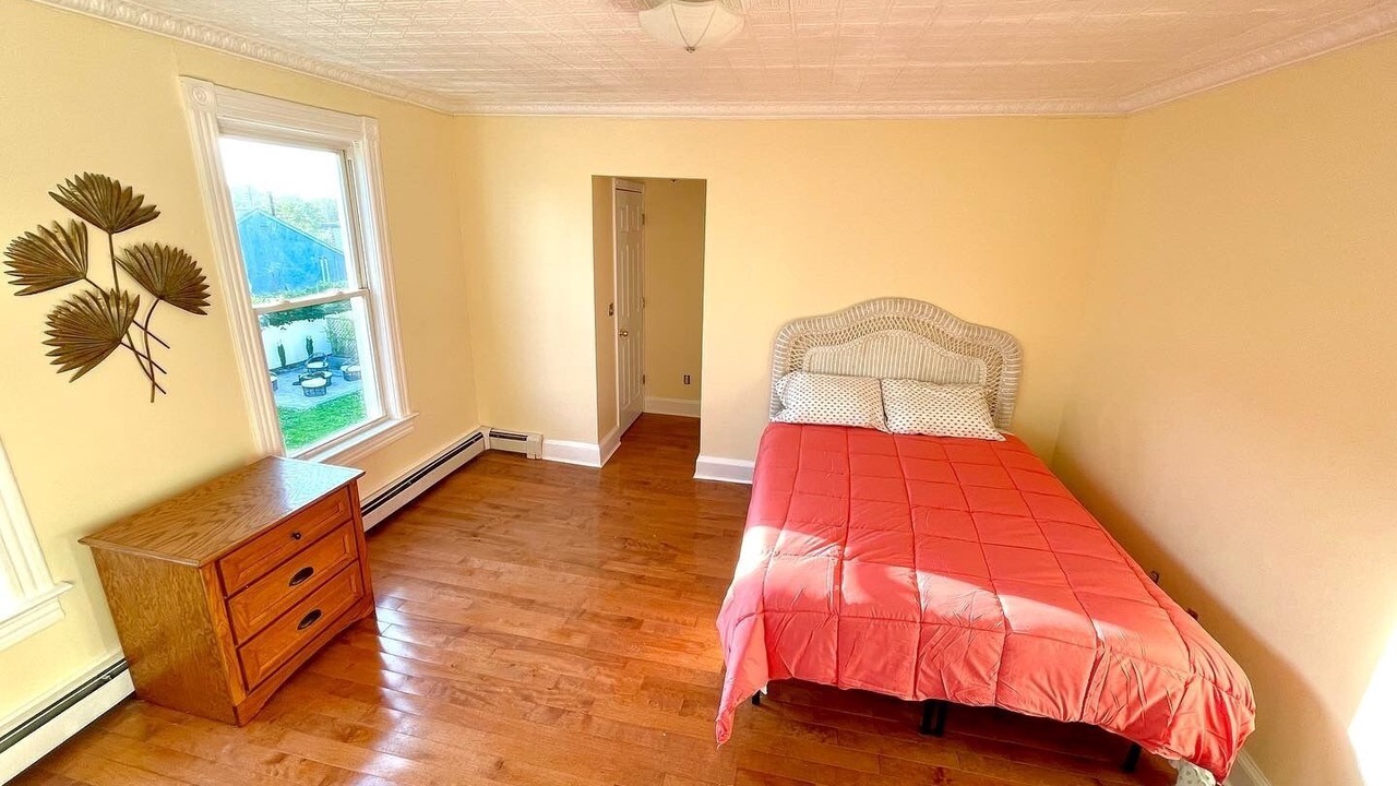 Photo of Bedroom in Long Branch