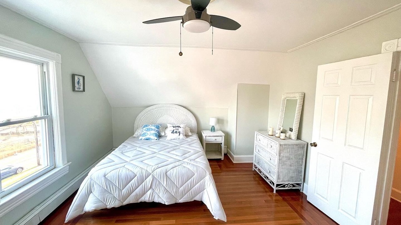 Photo of Bedroom in Long Branch