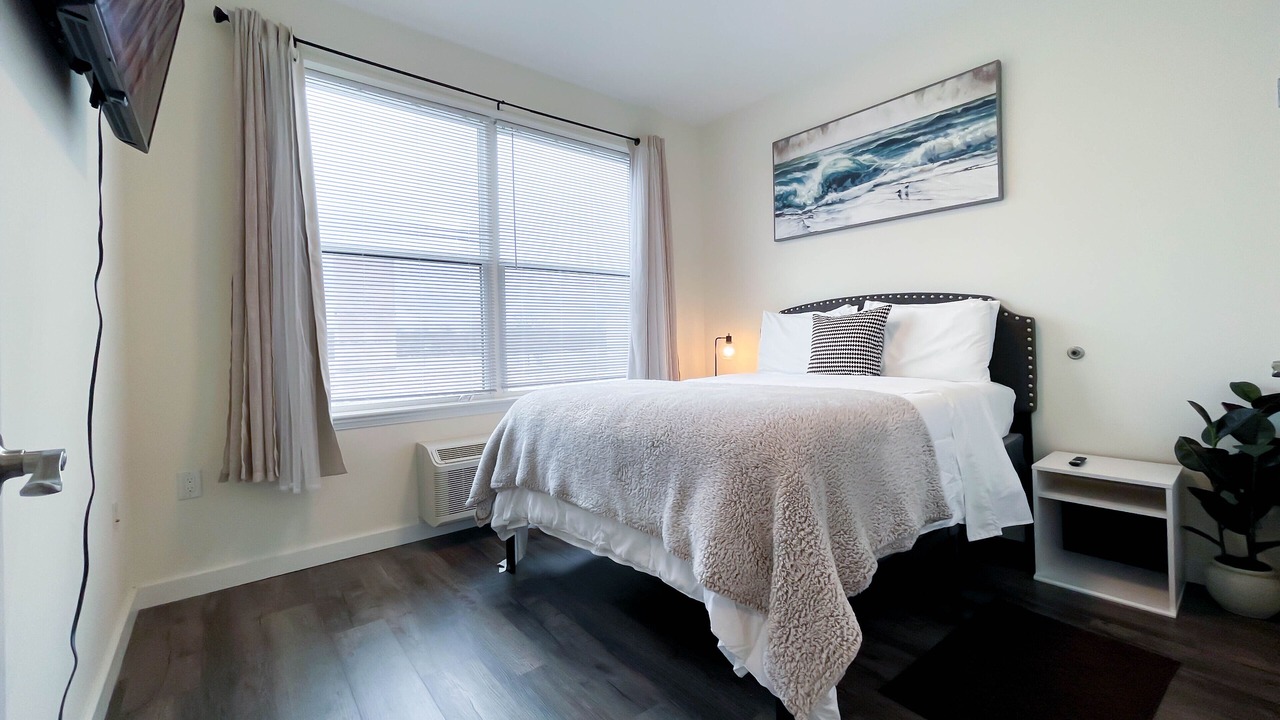 Photo of Bedroom in Bound Brook