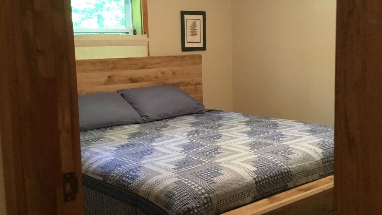 Photo of Bedroom in Greentown
