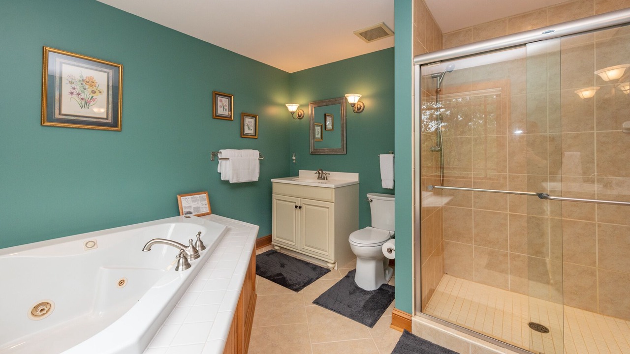 Photo of Bathroom in North Glade Hills