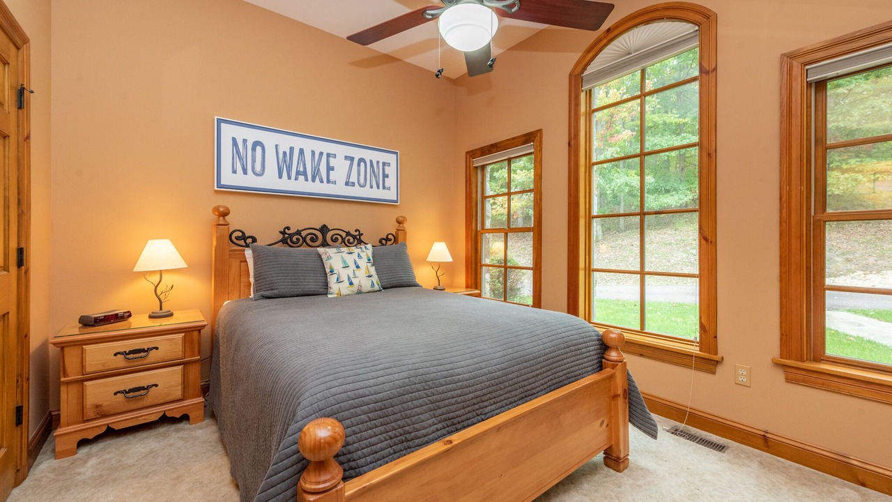Photo of Bedroom in North Glade Hills