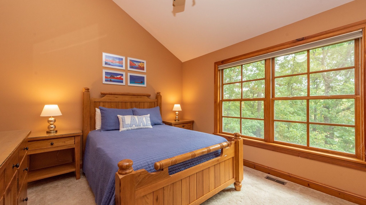 Photo of Bedroom in North Glade Hills