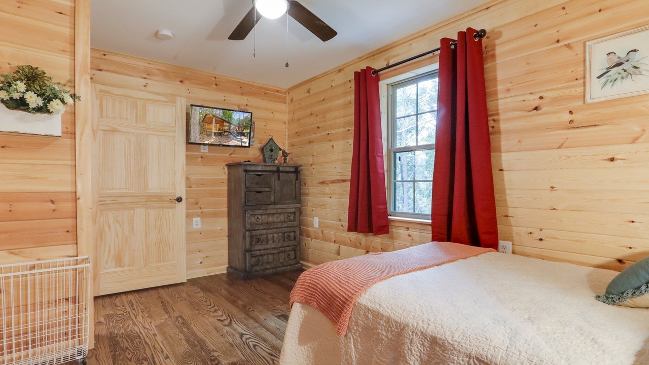 Photo of Bedroom in Big Cove Tannery