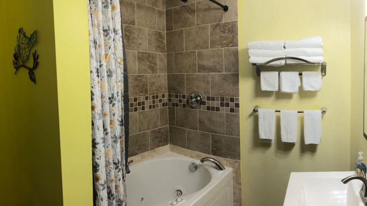 Photo of Bathroom in New Market