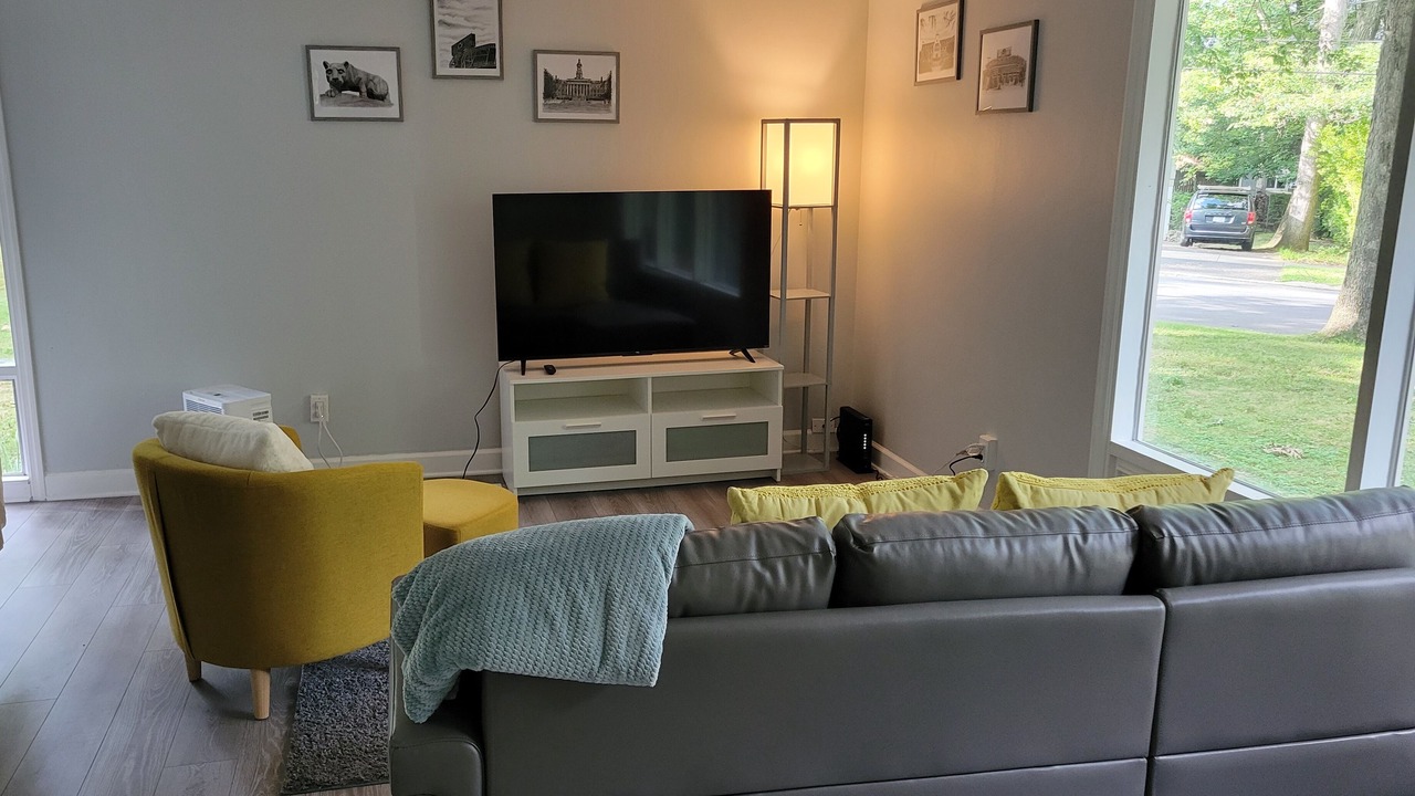 Photo of Livingroom in Park Forest Village