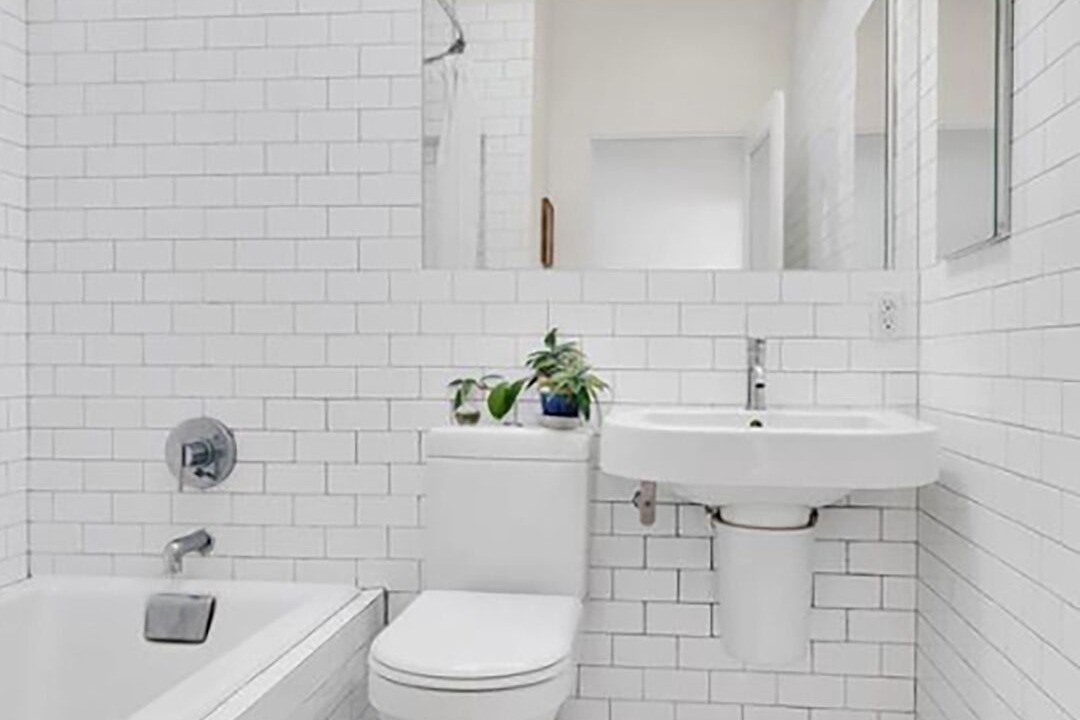 Photo of Bathroom in Greenpoint