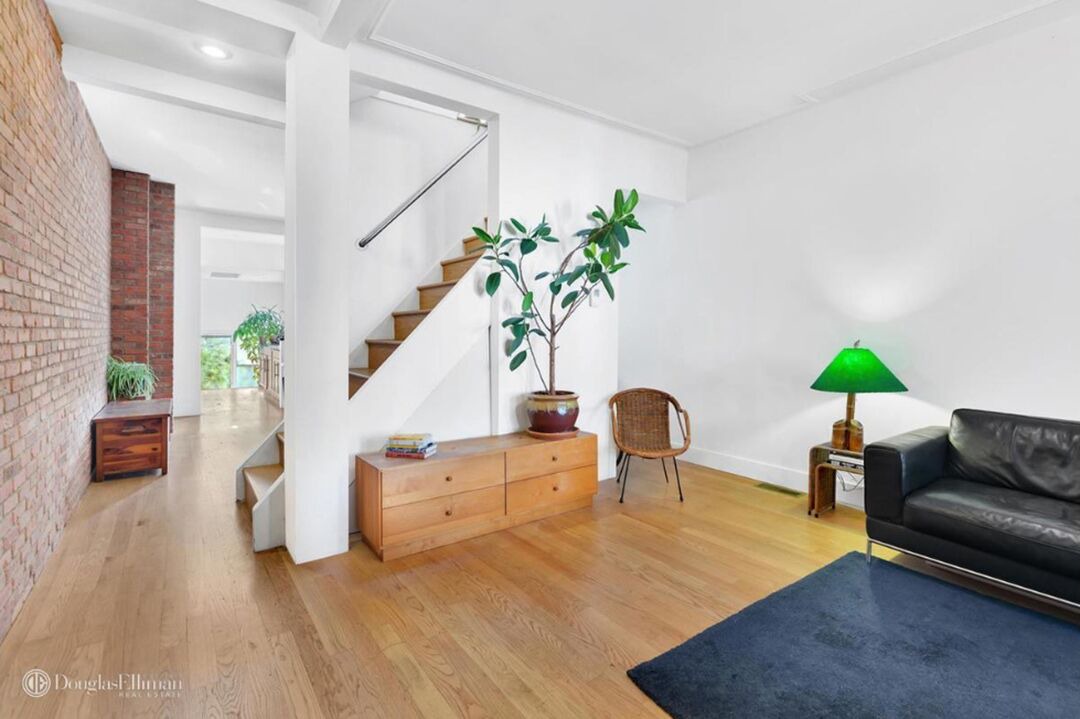 Photo of Livingroom in Greenpoint