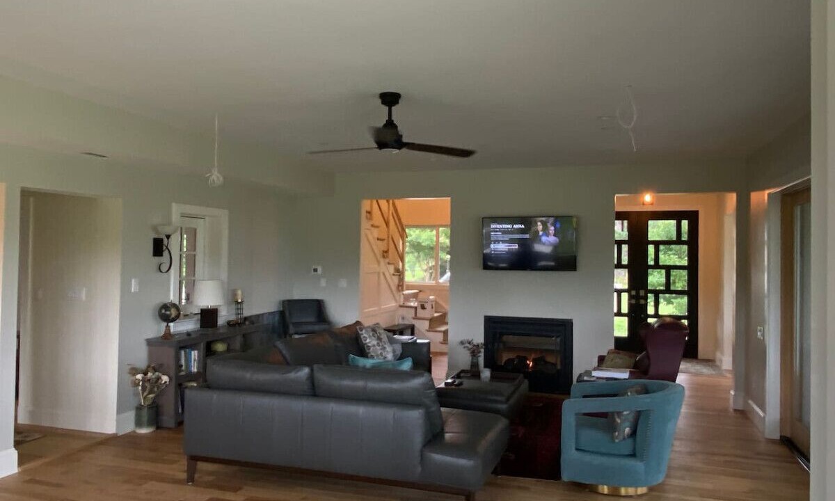 Photo of Livingroom in Cape Anne