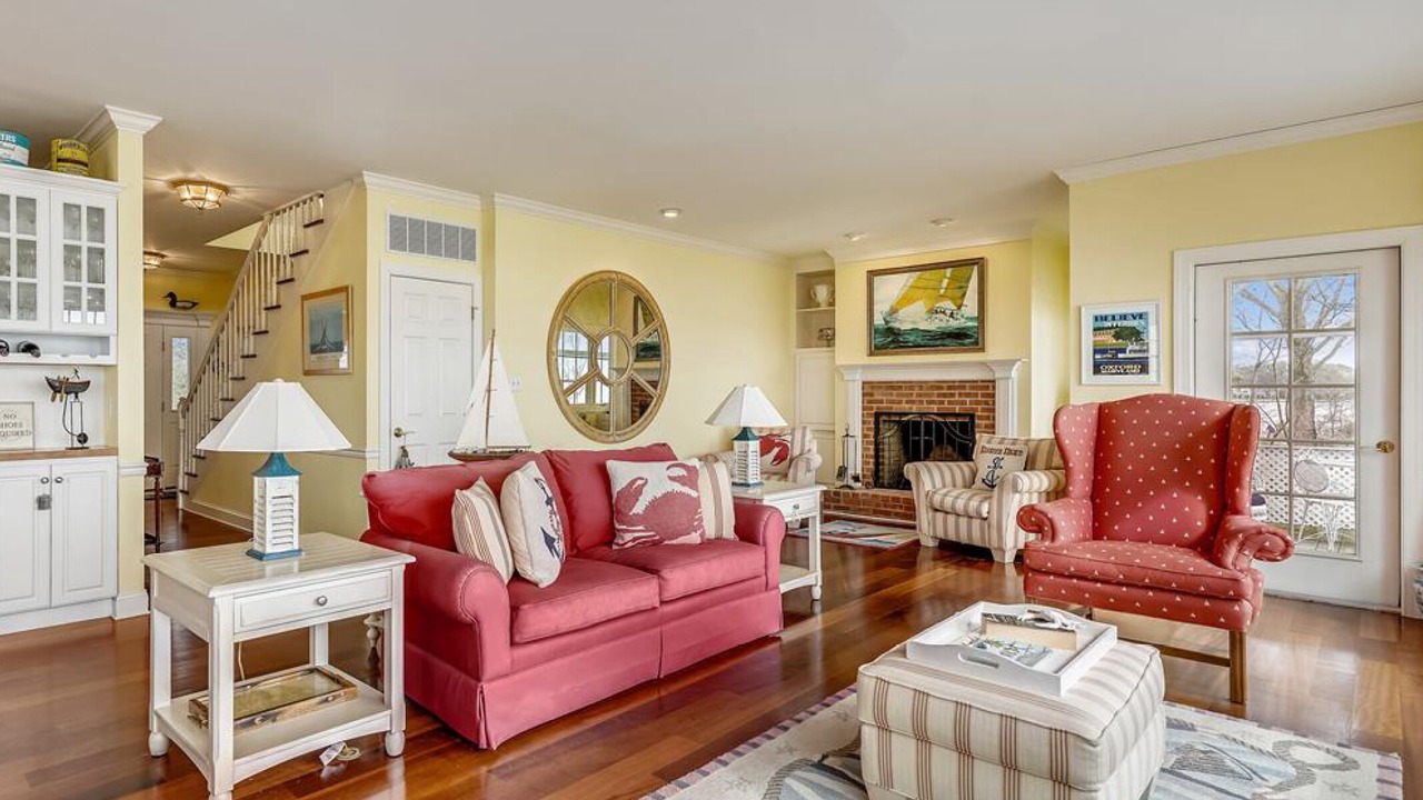Photo of Livingroom in Unionville