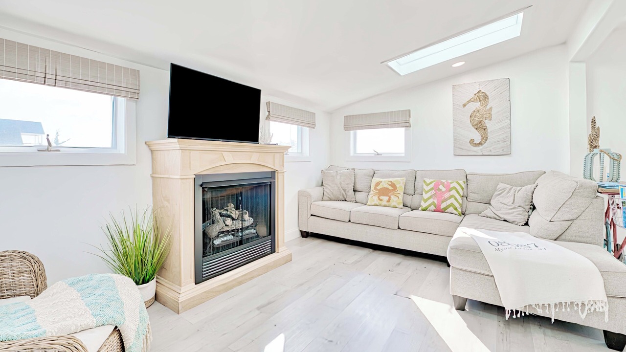 Photo of Livingroom in Mystic Island