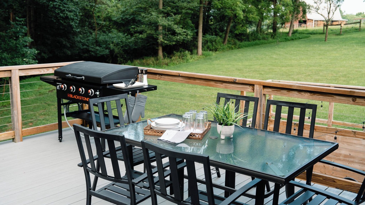 Photo of Outdoor in Elizabethtown