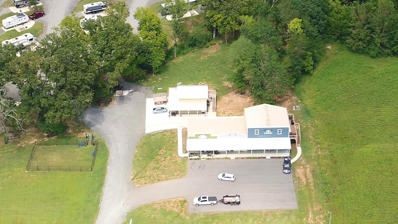 Photo of Outdoor in Benton