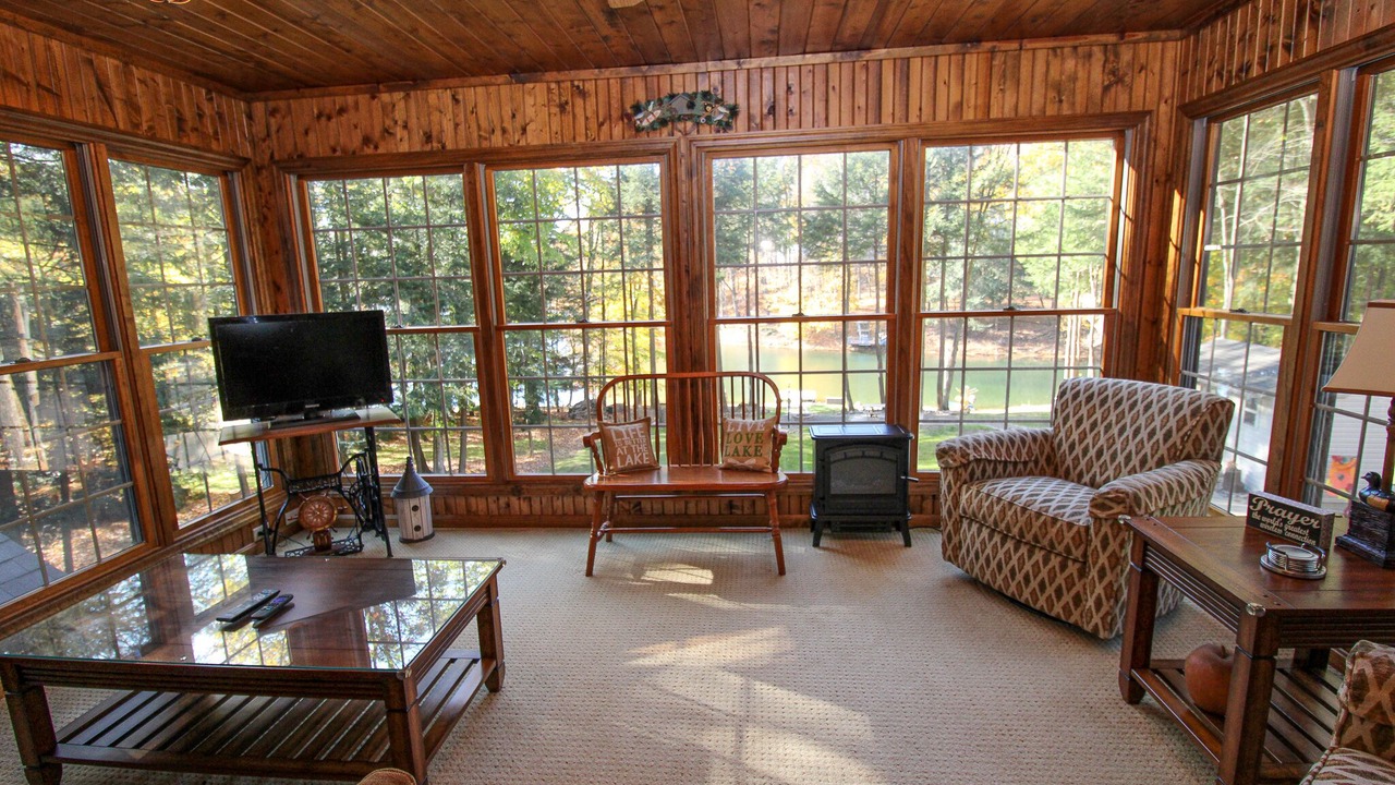 Photo of Livingroom in Treasure Lake