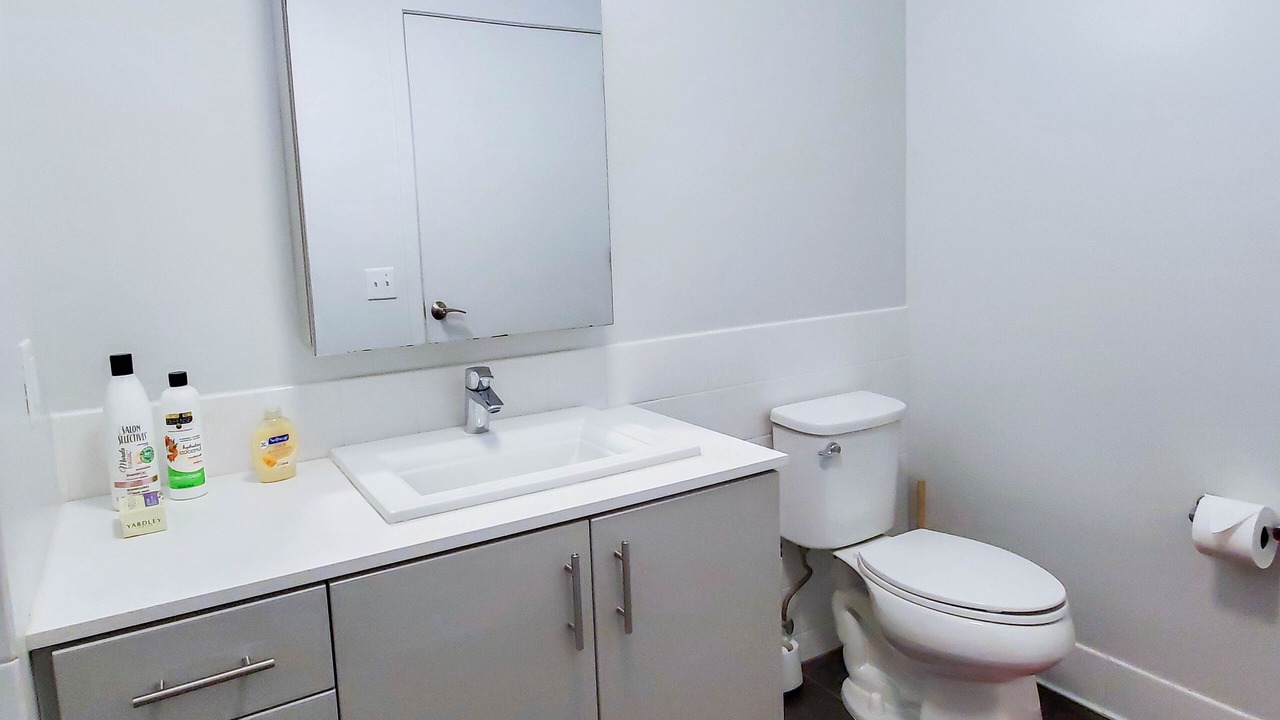 Photo of Bathroom in The Waterfront