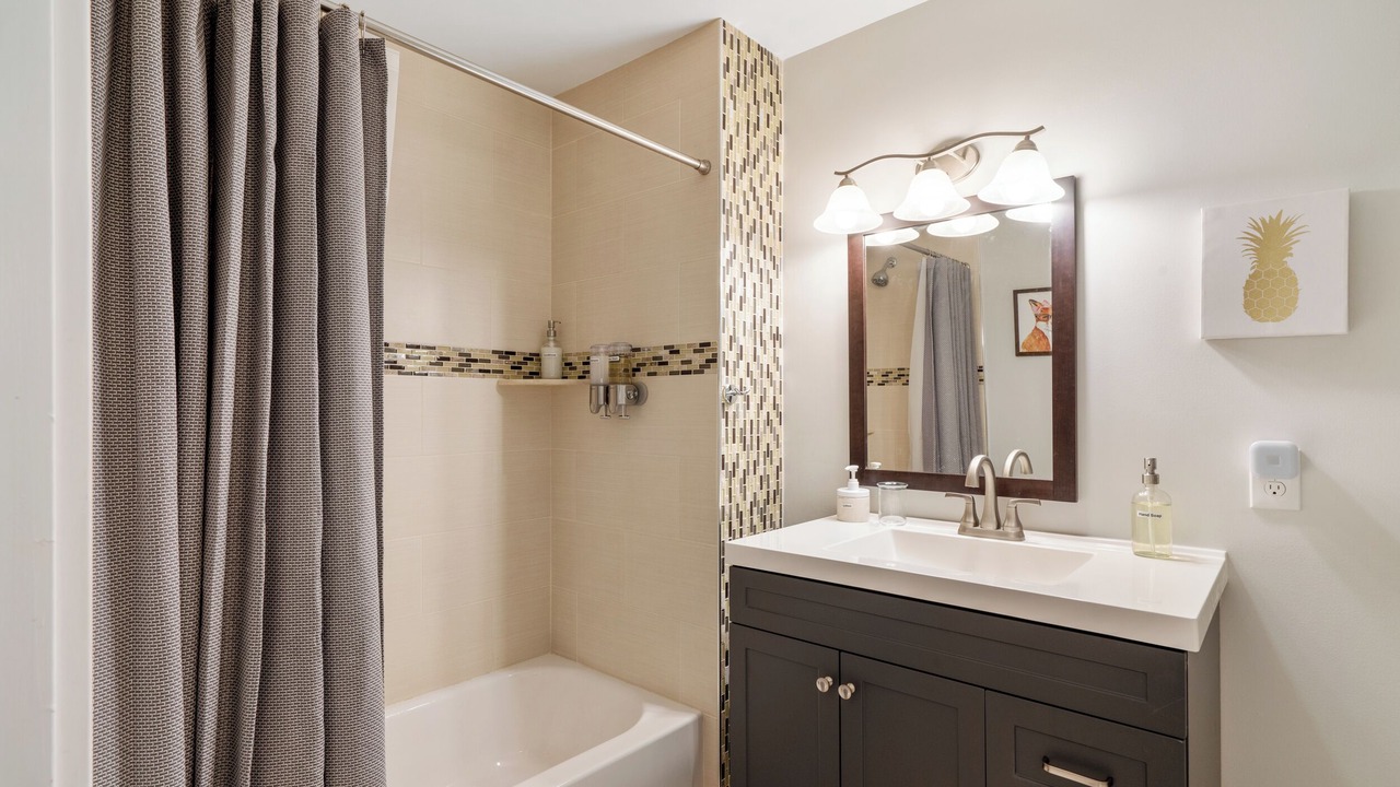 Photo of Bathroom in Southwest Center City
