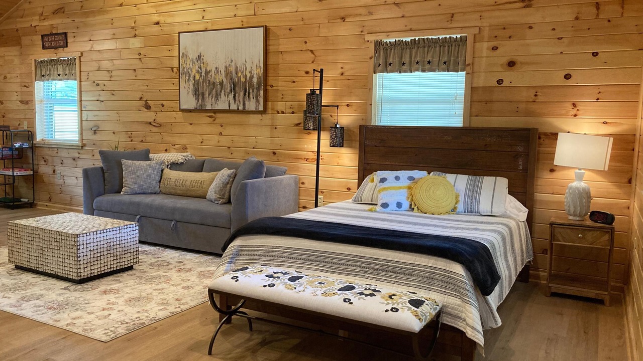 Photo of Bedroom in Flintstone