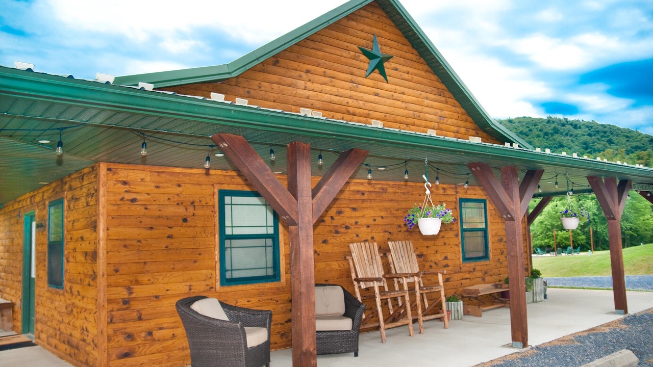 Photo of Patio Balcony in Flintstone