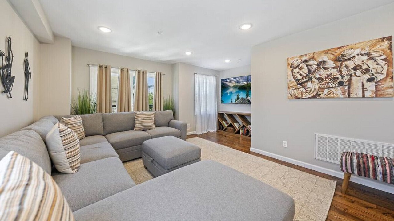 Photo of Bedroom in Newark