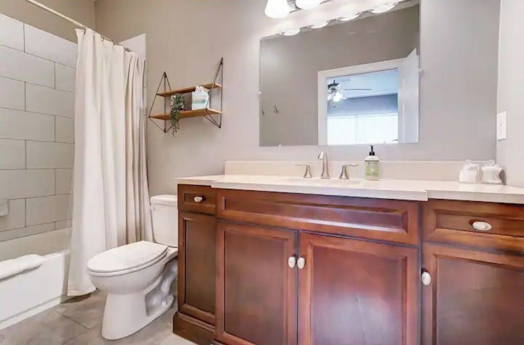 Photo of Bathroom in Oakley