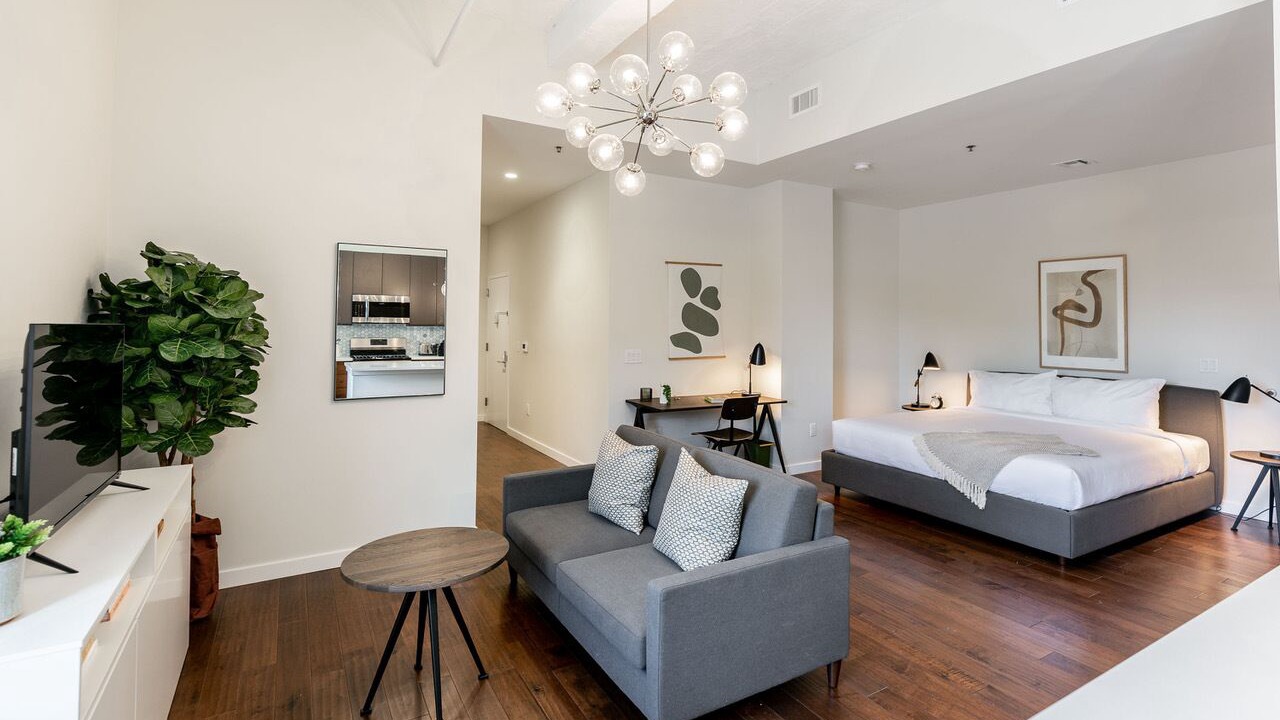 Photo of Livingroom in Central Business District