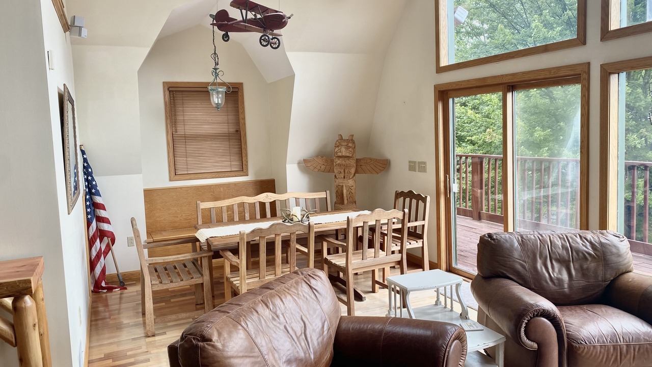 Photo of Livingroom in Clymer