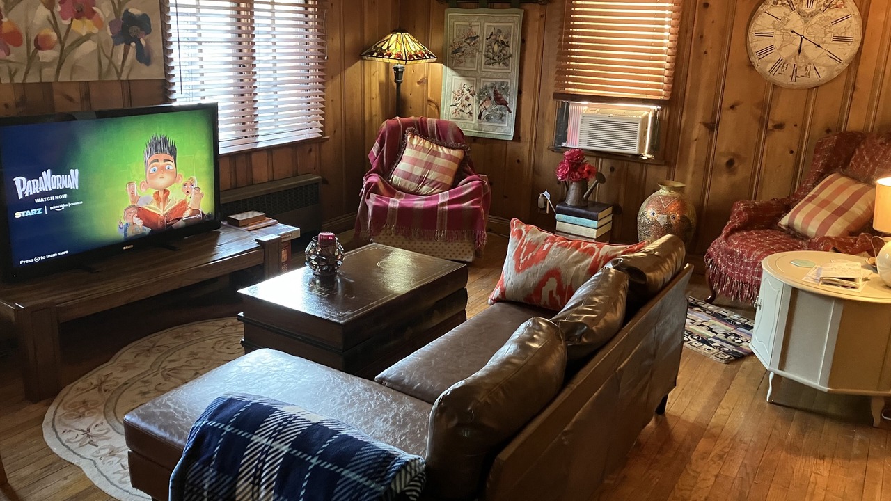 Photo of Livingroom in Youngstown