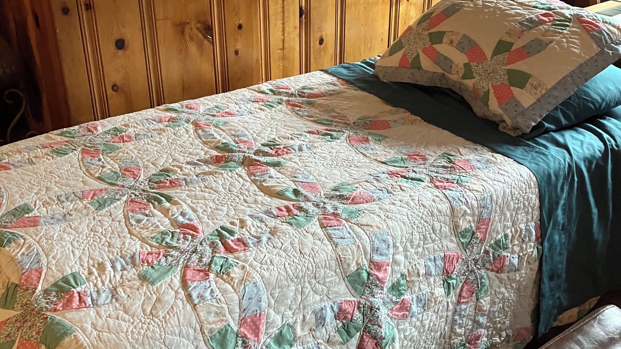 Photo of Bedroom in Youngstown