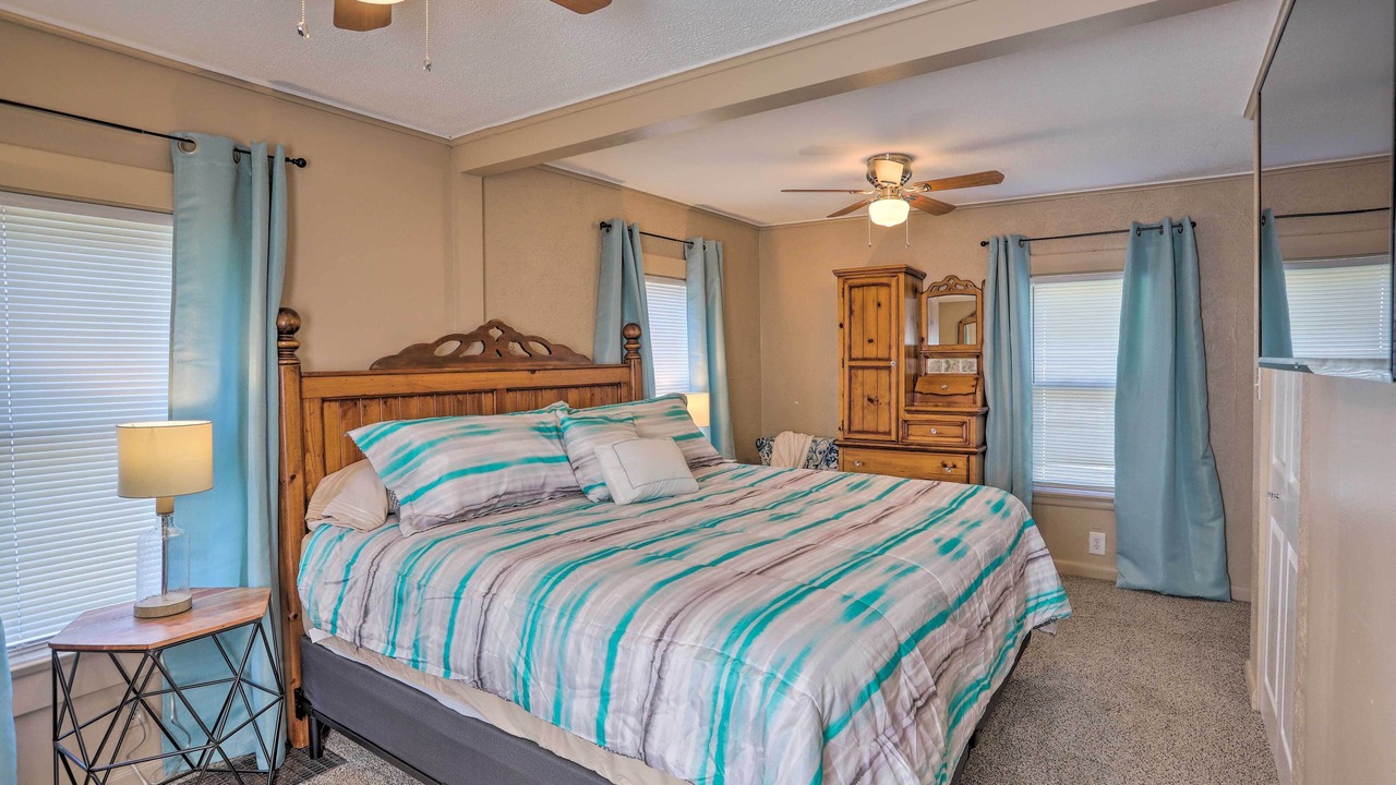 Photo of Bedroom in Lorain